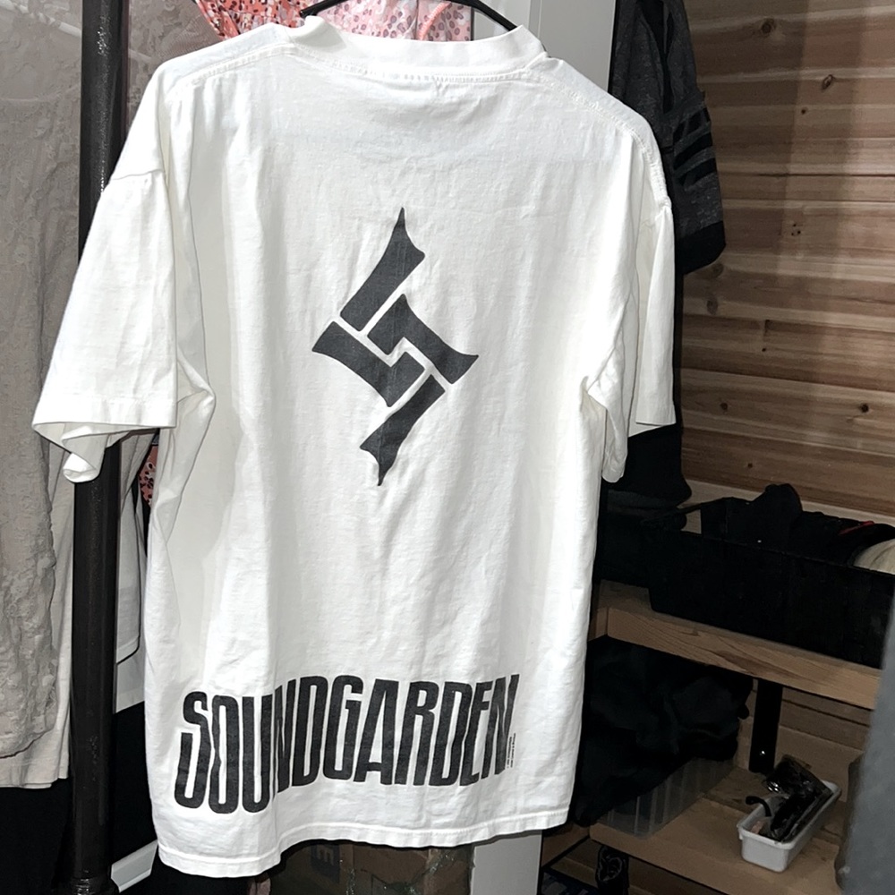 Sold ❌Rare Vintage 90’s Soundgarden Concert Shirt